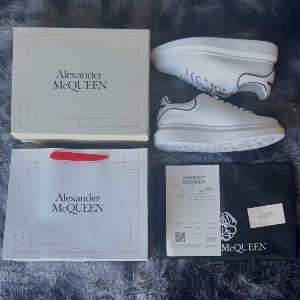 ALEXANDER MCQUEEN OVERSIZED