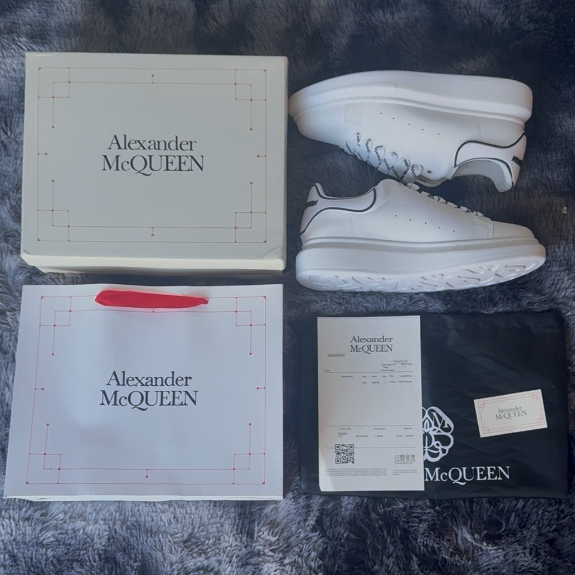 ALEXANDER MCQUEEN OVERSIZED